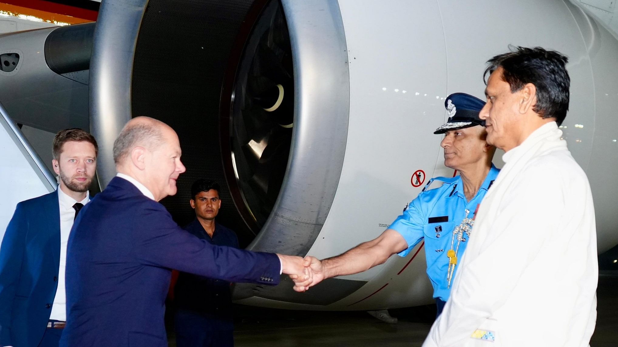 <div class="paragraphs"><p>German Chancellor Olaf Scholz arrives in Delhi.</p></div>