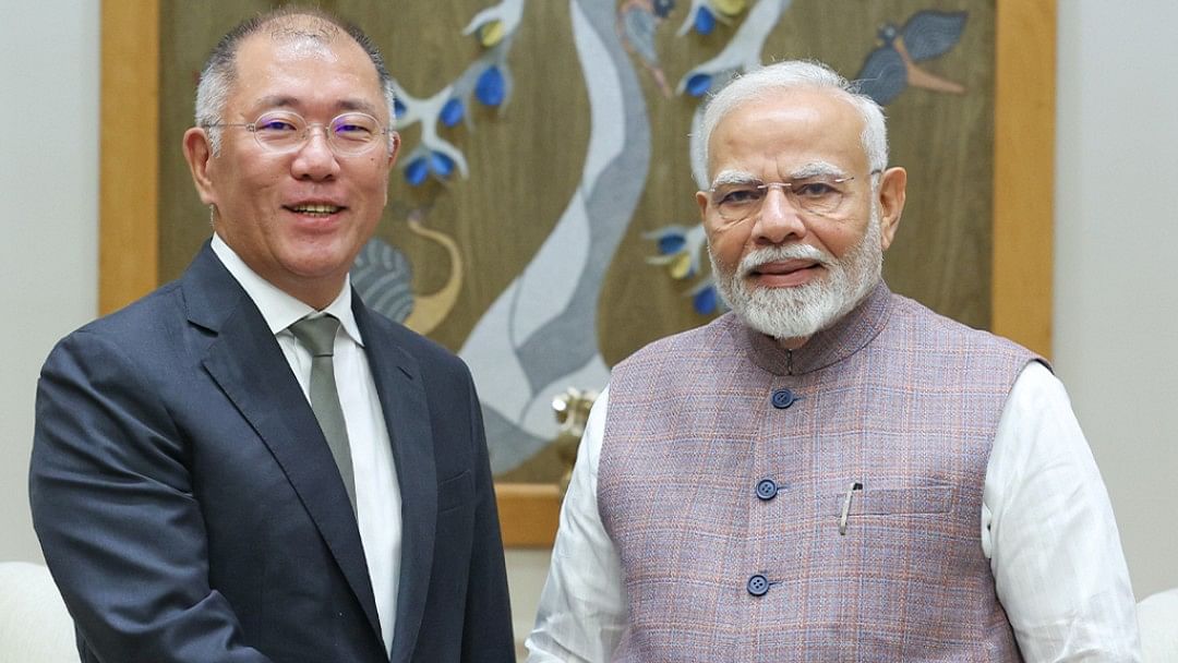 <div class="paragraphs"><p>PM Modi with&nbsp;Hyundai Motor Group Executive Chair Euisun Chung during their recent meeting.&nbsp;</p></div>