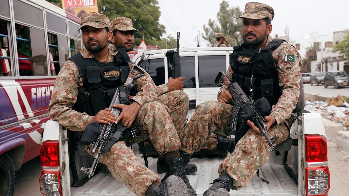 <div class="paragraphs"><p>Representative image of Pakistani soldiers.</p></div>