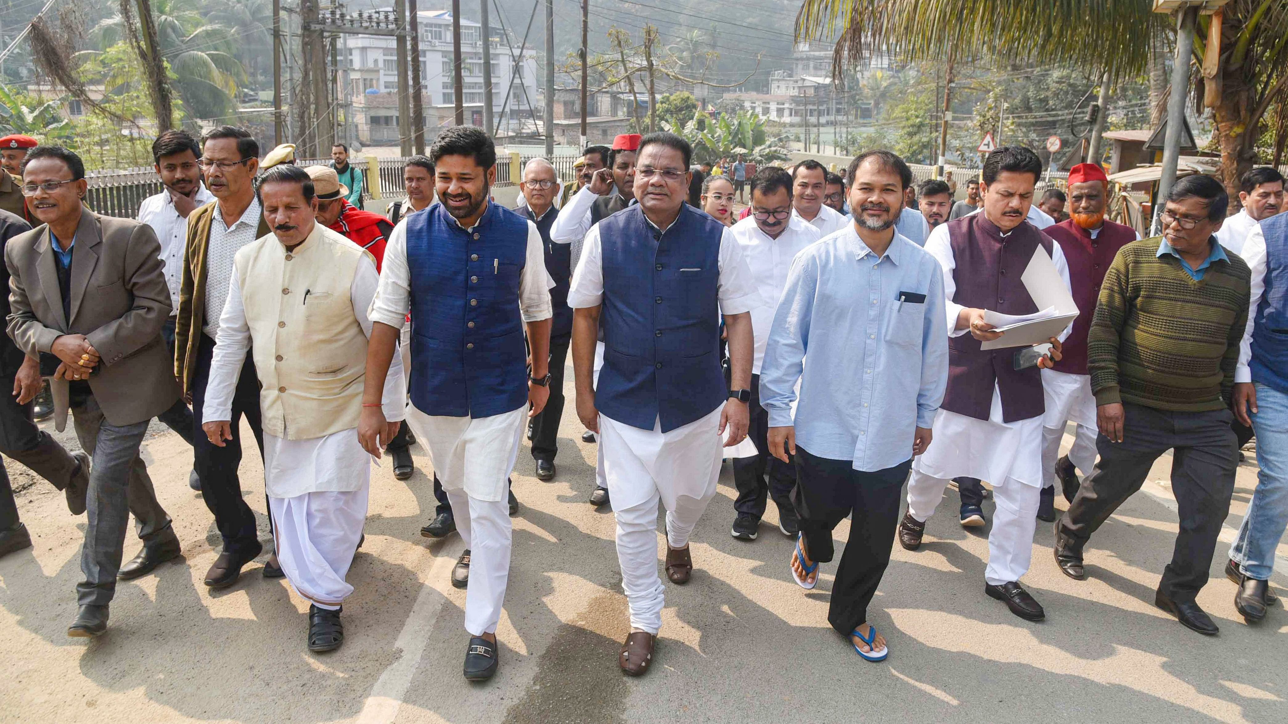 <div class="paragraphs"><p>United Opposition Forum President Bhupen Borah and General Secretary Lurinjyoti Gogoi along with TMC leader Ripun Bora and MLA Akhil Gogoi</p></div>