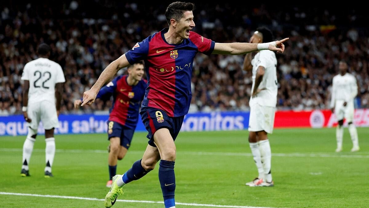 <div class="paragraphs"><p>FC Barcelona's Robert Lewandowski celebrates scoring their second goal.</p></div>