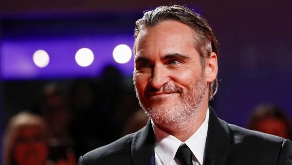 <div class="paragraphs"><p>Joaquin Phoenix</p></div>