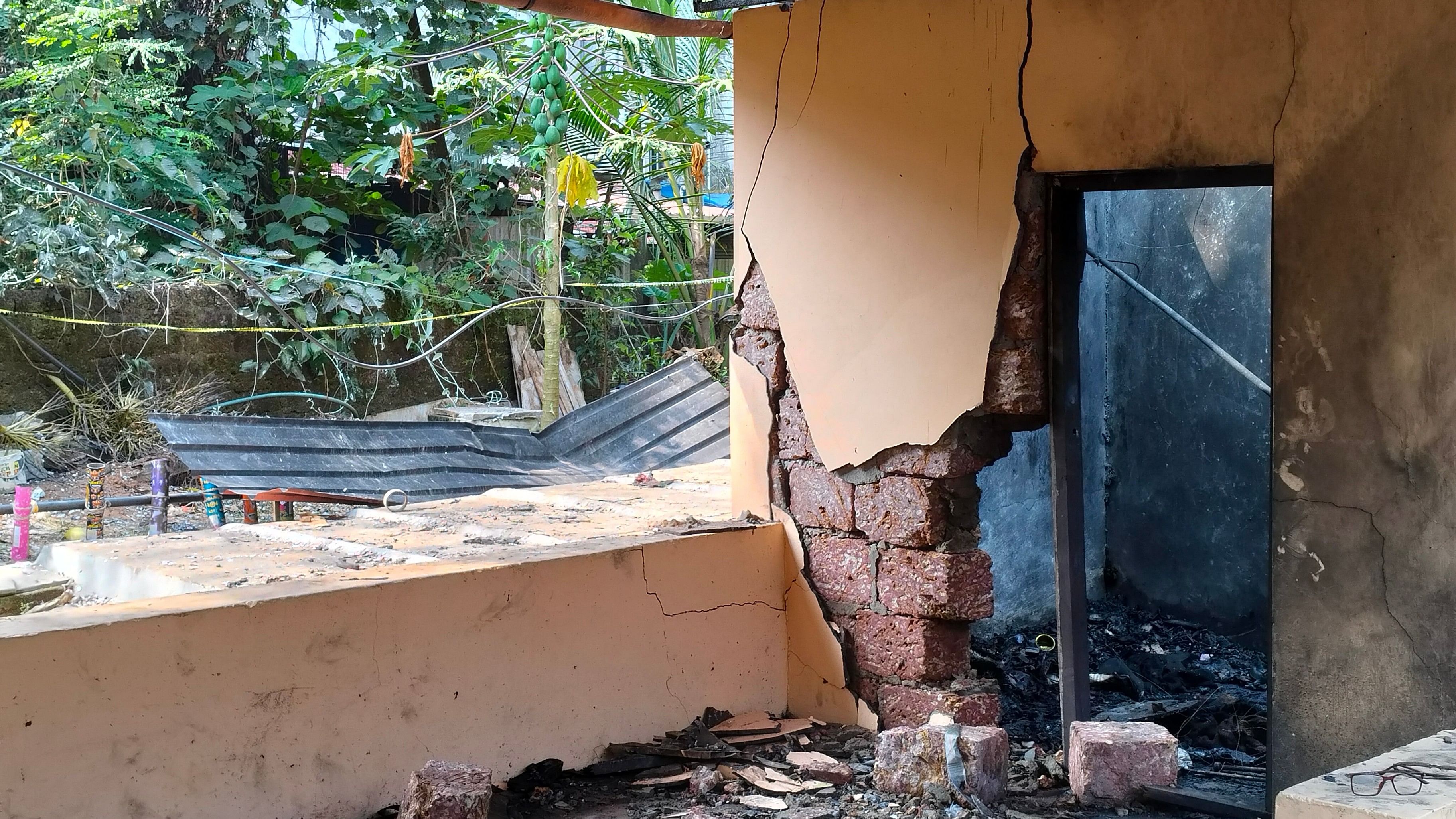 <div class="paragraphs"><p>The fire accident spot at the Anjootambalam Veererkavu Temple at Neeleswaram in Kasaragod district, Tuesday, Oct. 29, 2024. </p></div>