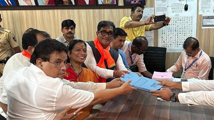 <div class="paragraphs"><p>Geeta Jain files her nomination to contest from Mira Bhayandar</p></div>