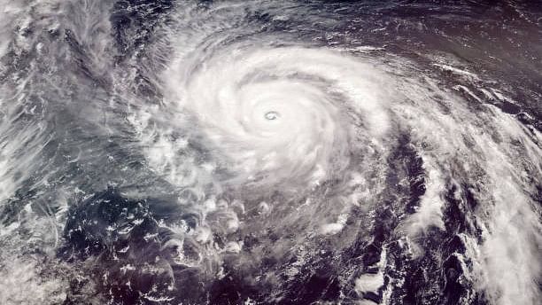 <div class="paragraphs"><p>A cyclone.</p></div>