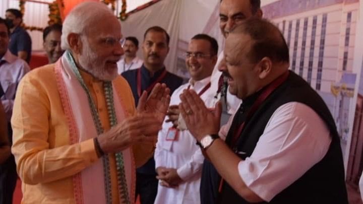 <div class="paragraphs"><p>PM Modi and&nbsp;Devender Singh Rana.</p></div>