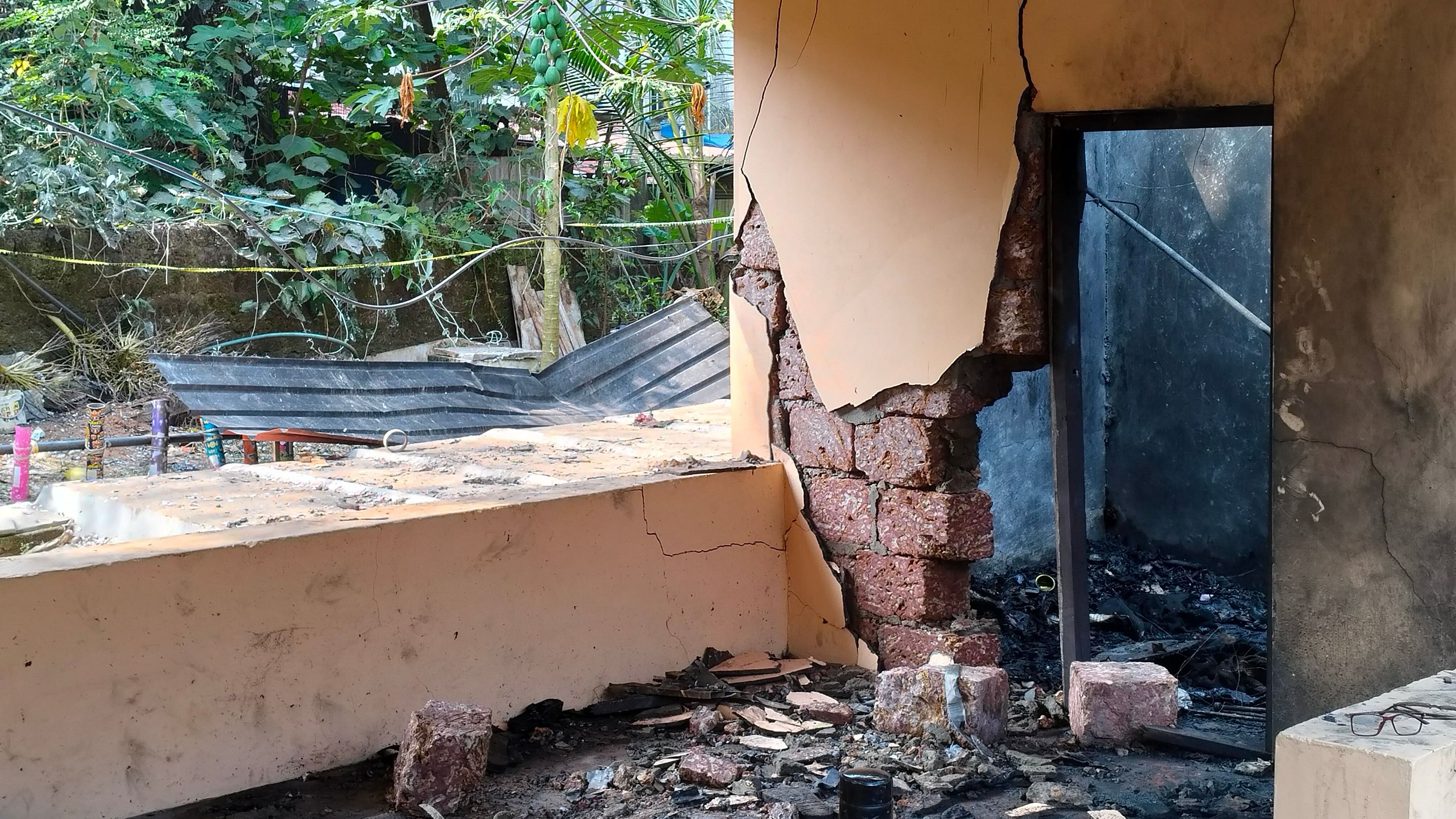 <div class="paragraphs"><p>The fire accident spot at the Anjootambalam Veererkavu Temple at Neeleswaram in Kasaragod district, Tuesday, Oct. 29, 2024.</p></div>