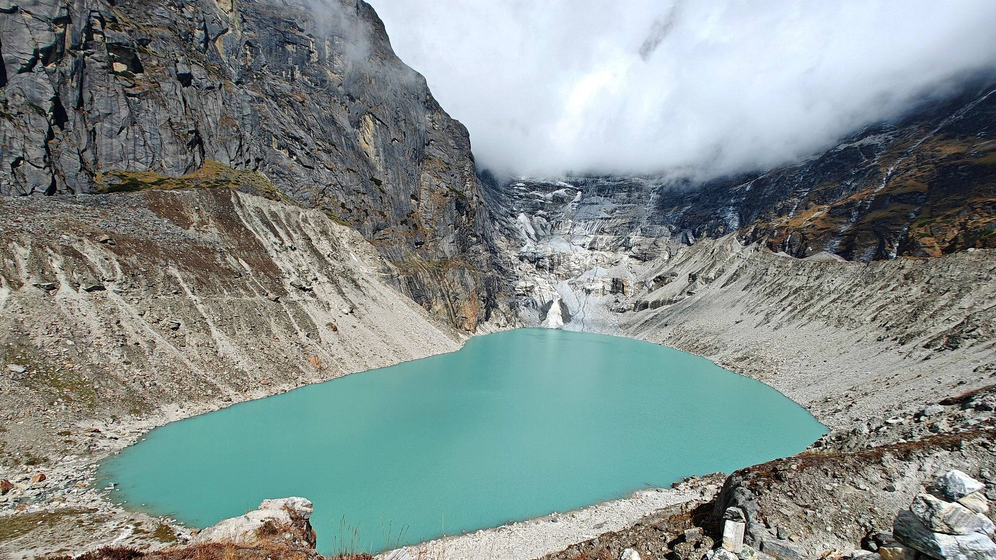 <div class="paragraphs"><p>A turquoise glacial lake nestled in the Himalayan mountains.</p></div>