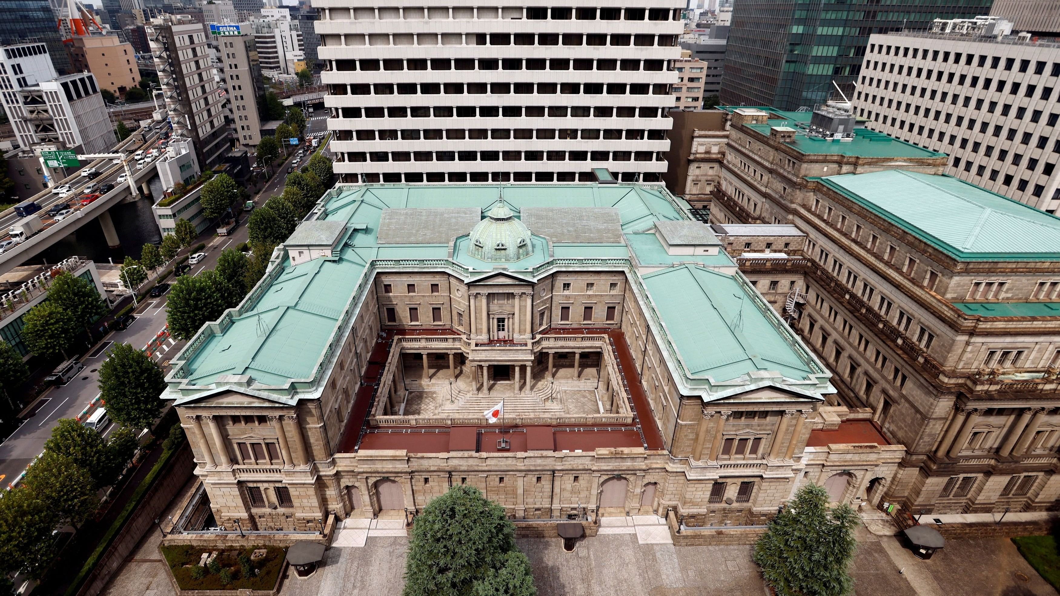 <div class="paragraphs"><p> Japanese national flag is hoisted atop the headquarters of Bank of Japan in Tokyo, Japan.</p></div>