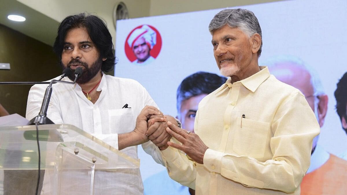 <div class="paragraphs"><p>Jana Sena Party (JSP) Chief Pawan Kalyan and  N Chandrababu Naidu.</p></div>