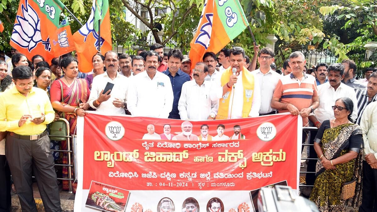 <div class="paragraphs"><p>Capt Brijesh Chowta speaks during the protest organised by BJP against land jihad and illegalities in wakf properties in front of Mini Vidhana Soudha in Mangaluru on Monday.</p></div>