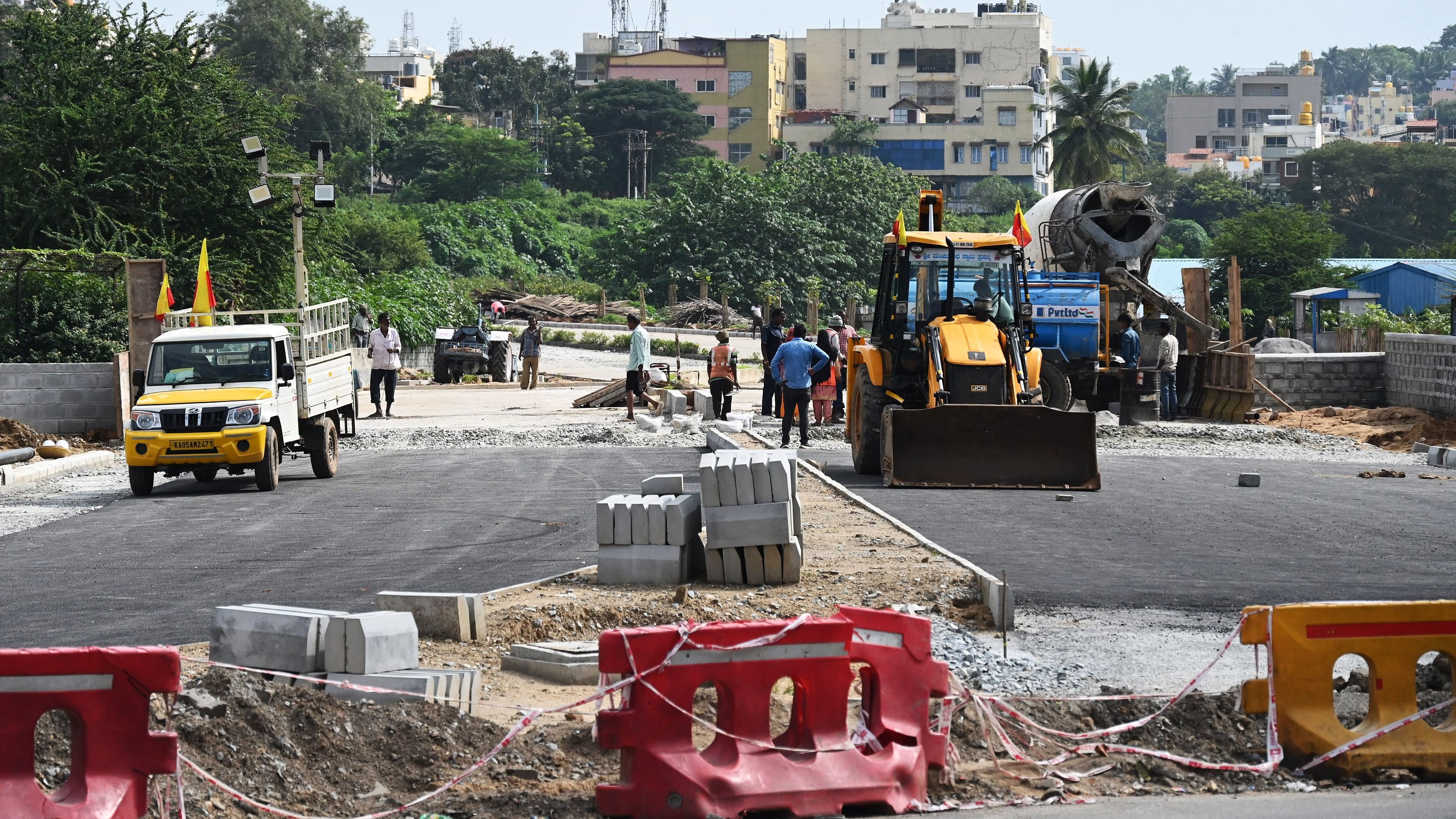 <div class="paragraphs"><p>Work underway on the alternate access road connecting Mysuru Road to NICE Road's Cloverleaf Junction. </p></div>