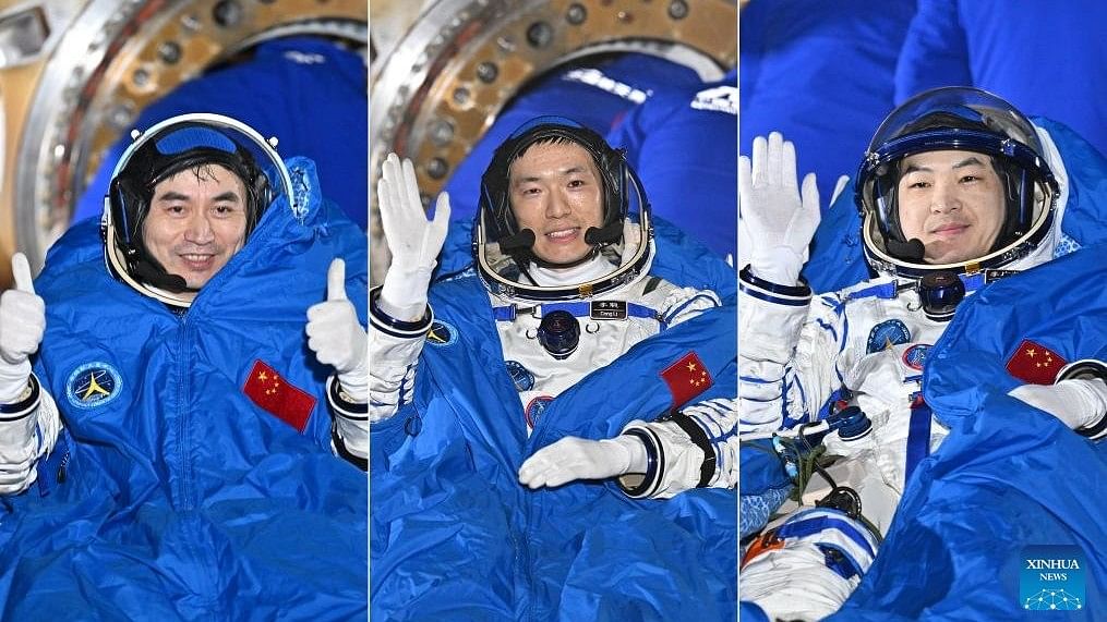 <div class="paragraphs"><p>China's astronauts return. Image shared by&nbsp;CAI Run,&nbsp;Head of Mission of the People’s Republic of China to the European Union.</p></div>