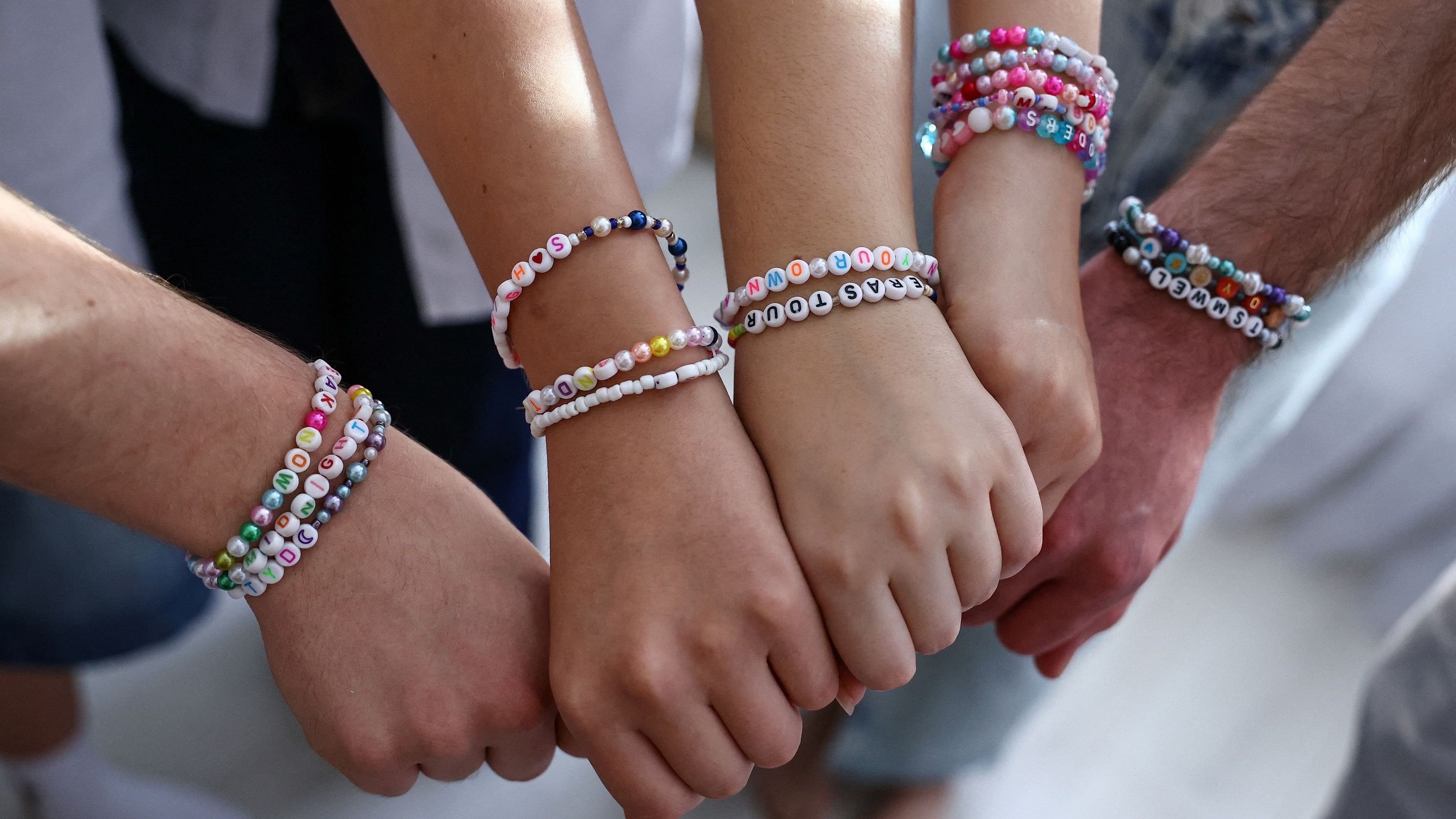 Fans of Taylor Swift wear friendship bracelets during their meeting in Lyubertsy outside Moscow, Russia September 15, 2024.  REUTERS/Evgenia Novozhenina