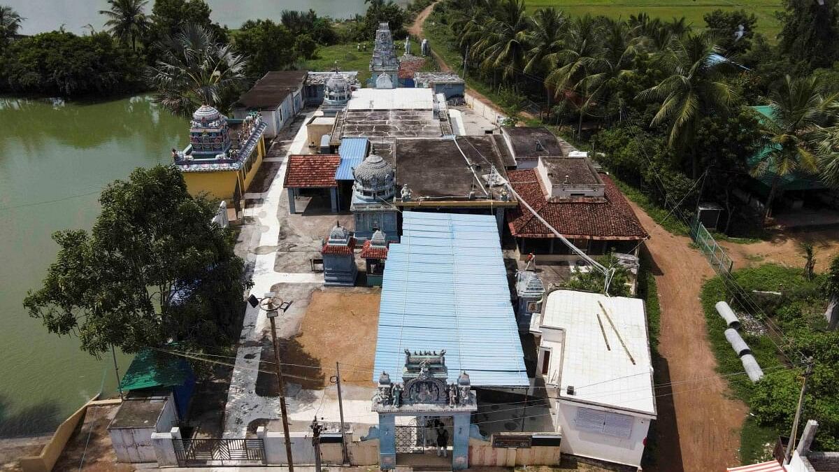 <div class="paragraphs"><p>A drone view of the Sri Dharmasastha temple in Thulasendrapuram, where Kamala Harris' maternal grandfather was born.</p></div>