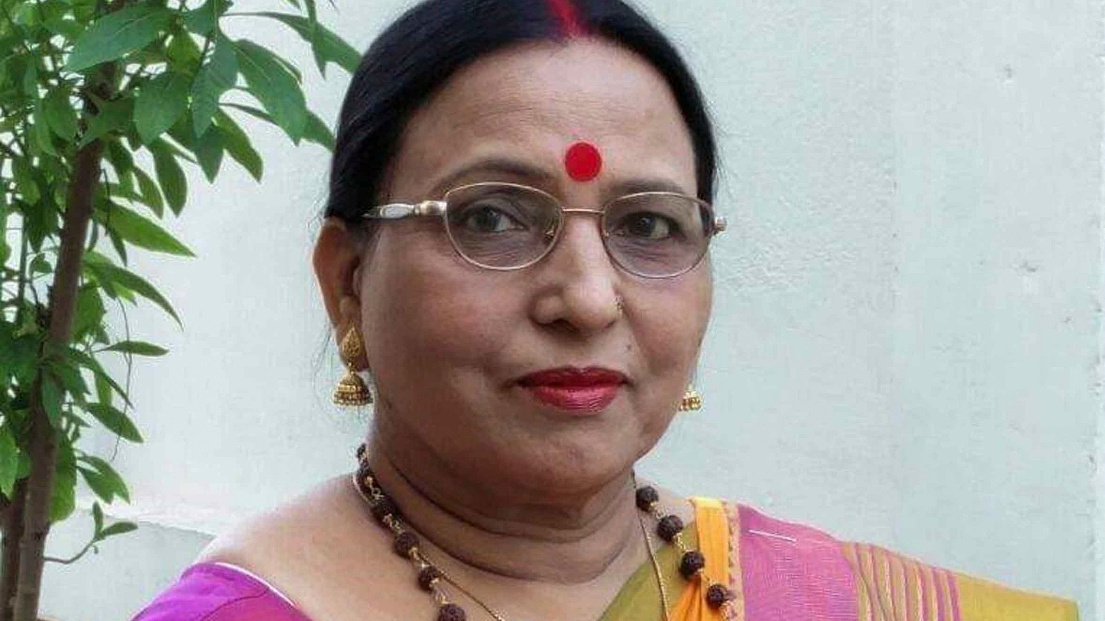 <div class="paragraphs"><p>Renowned folk singer Sharda Sinha who is critical, on ventilator support at the All India Institute of Medical Sciences (AIIMS) in New Delhi.</p></div>