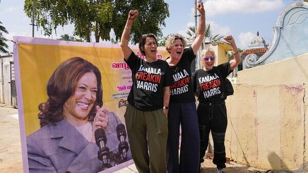 <div class="paragraphs"><p>upporters of US Presidential candidate Kamala Harris who have come all the way from the USA react before participating in a special pooja in Harris' ancestral village of Thulasendrapuram, in Thiruvaarur district, Tuesday, Nov. 5, 2024.</p></div>