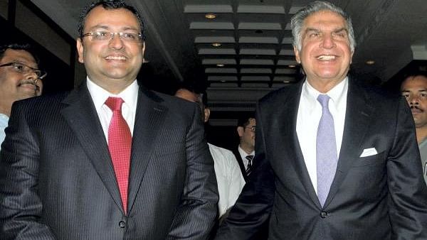 <div class="paragraphs"><p>File photo of businessman and former Chairman of TATA Group Cyrus Mistry with Ratan Tata.</p></div>