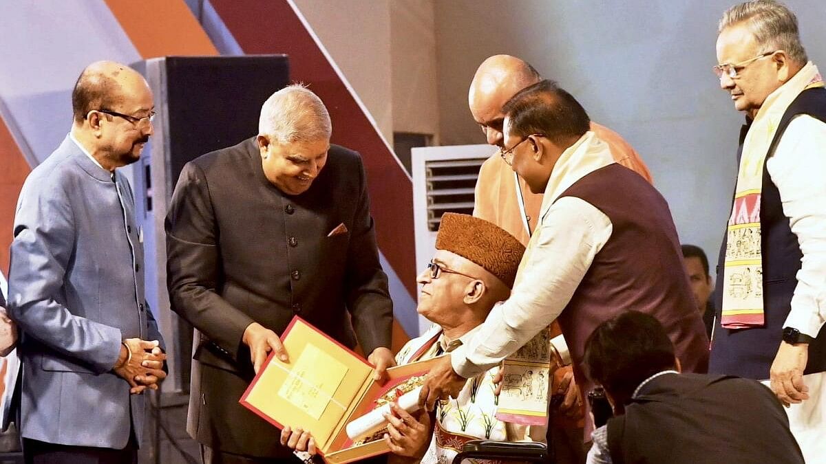 <div class="paragraphs"><p>Vice President Jagdeep Dhankhar, with Chhattisgarh Governor Ramen Deka, CM Vishnu Deo Sai and others at the closing ceremony of the state festival of in Raipur.</p></div>