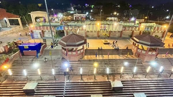 <div class="paragraphs"><p>A Ganga ghat is seen illuminated during the ‘Chhath’ festival, in Patna, Wednesday, Nov. 6, 2024. </p></div>