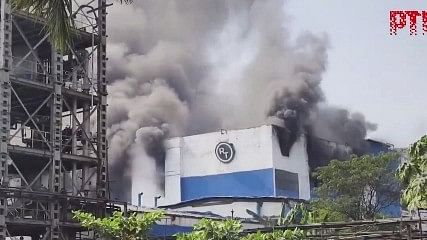 <div class="paragraphs"><p>Screengrab of the video showing fire in the factory.</p></div>