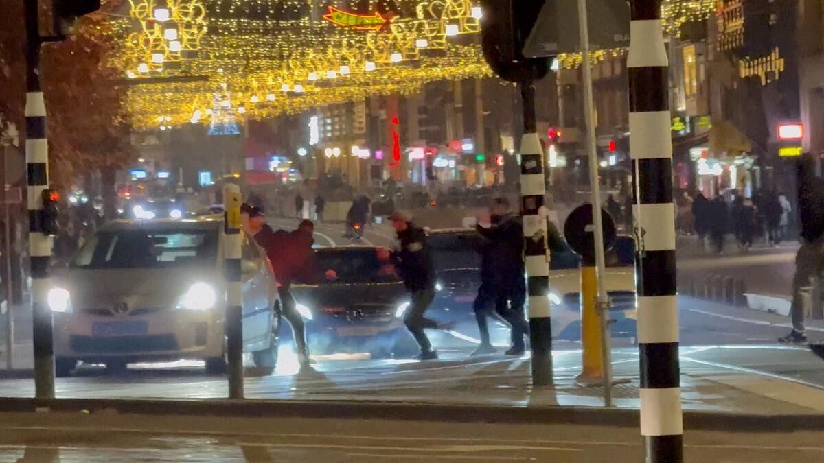 <div class="paragraphs"><p>Israeli football supporters and Dutch youth clash near Amsterdam Central station, in Amsterdam, Netherlands, November 8, 2024</p></div>