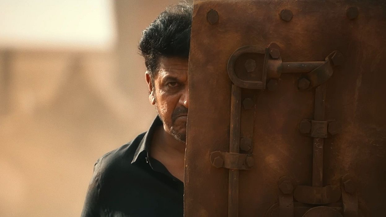 <div class="paragraphs"><p>Shivarajkumar in Bhairathi Ranagal</p></div>