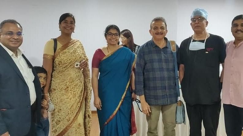 <div class="paragraphs"><p>Dr Sunilkumar Alur (left) with other fountain pen lovers at the first edition of Bangalore Fountain Pen Show.</p></div>