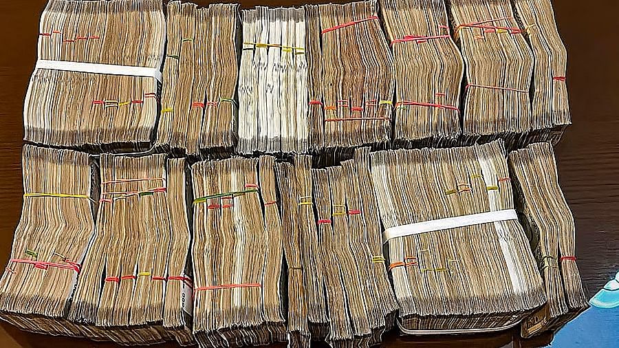 <div class="paragraphs"><p>Representative image of seized cash.</p></div>