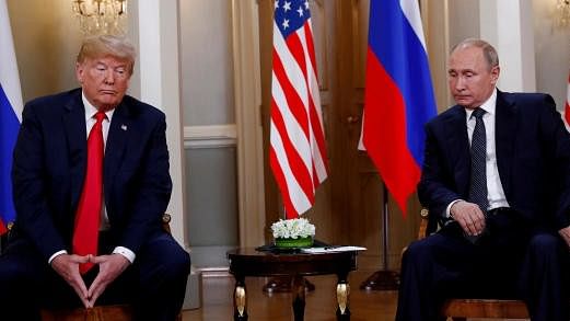 <div class="paragraphs"><p>US President Donald Trump meets with Russian President Vladimir Putin.</p></div>