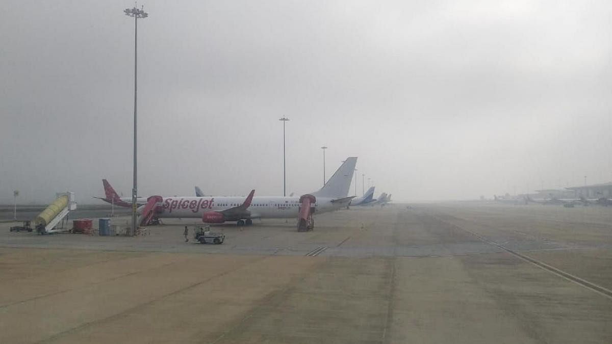 <div class="paragraphs"><p>Foggy conditions at BIAL</p></div>