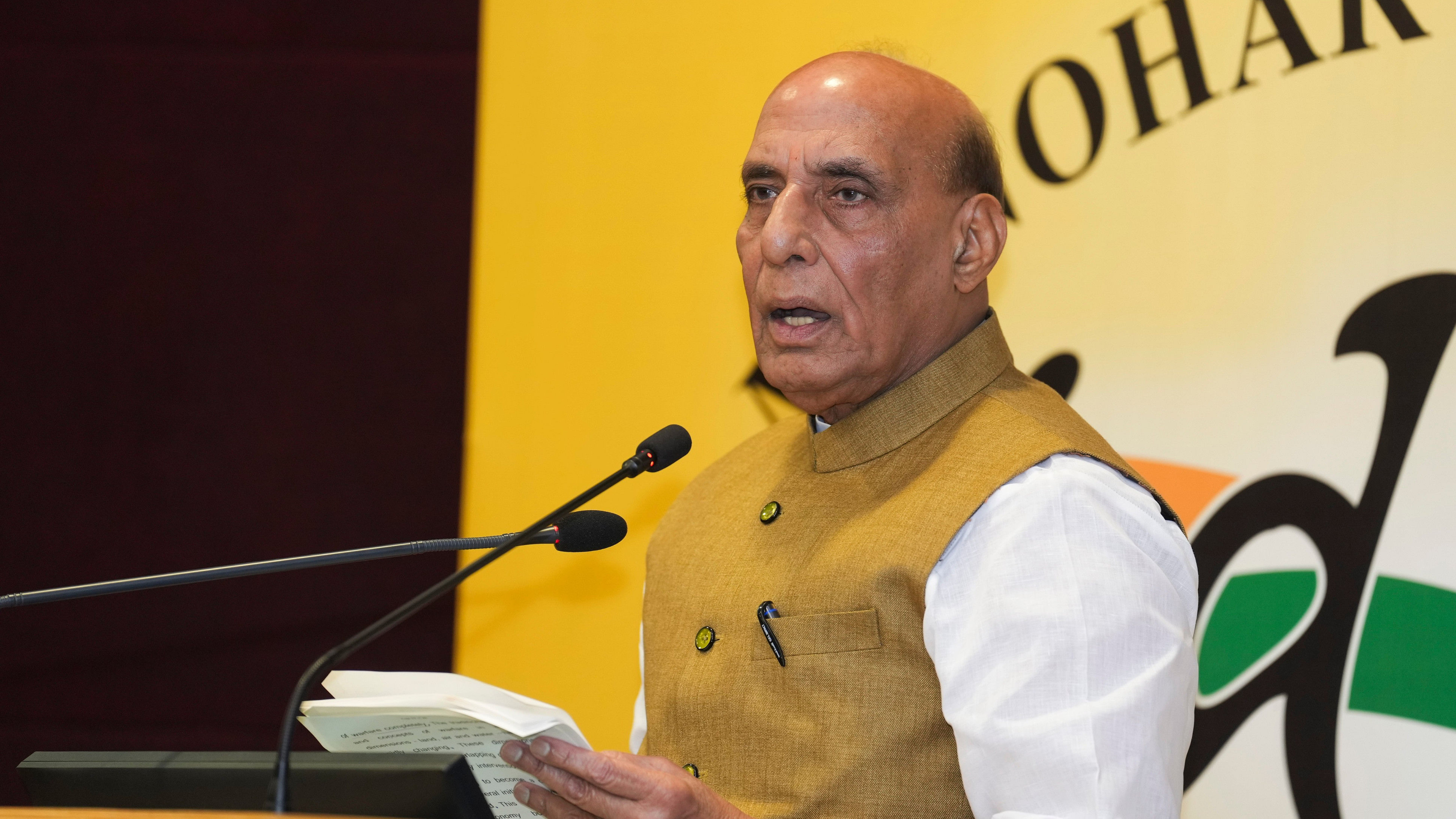 <div class="paragraphs"><p>Union Defence Minister Rajnath Singh addresses a gathering during the 'Delhi Defence Dialogue' on 'Adaptive Defence: Navigating the Changing Landscape of Modern Warfare' at Manohar Parrikar Institute for Defence Studies and Analyses, in New Delhi.</p></div>