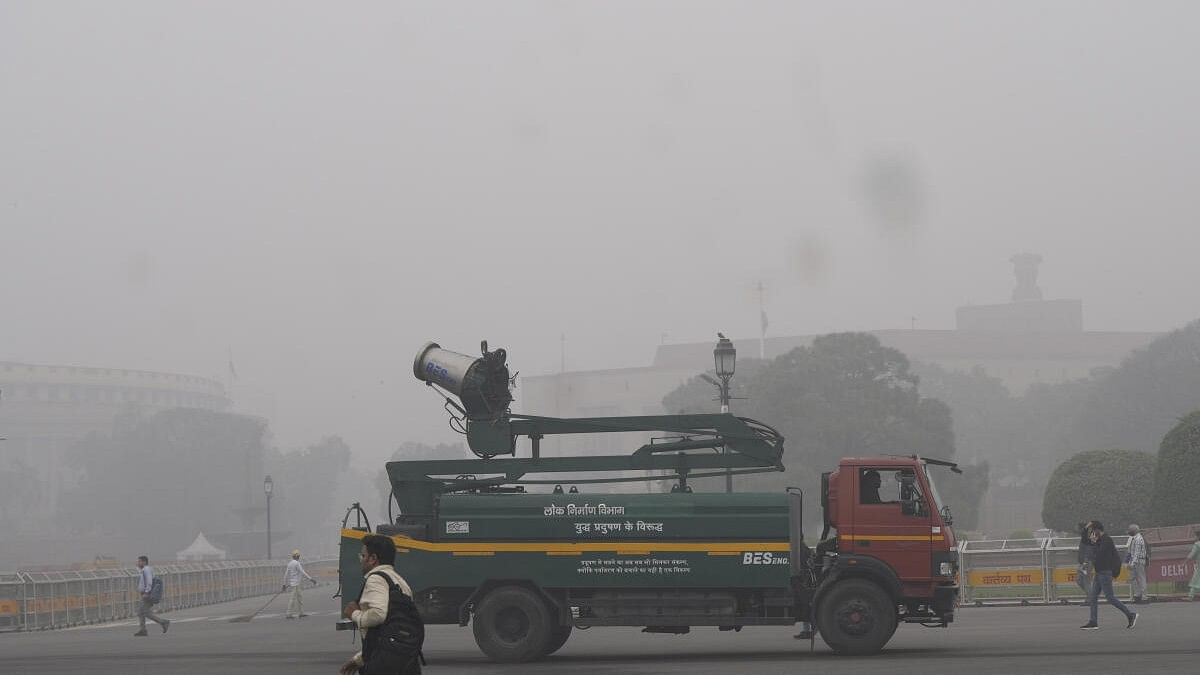 <div class="paragraphs"><p>An anti-smog gun being used to spray water droplets to curb air pollution amid smog in Delhi on Wednesday.&nbsp;</p></div>