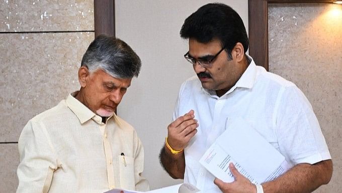 <div class="paragraphs"><p>BJP leader&nbsp;Lanka Dinakar&nbsp;seen here with Andhra CM Chandrababu Naidu</p></div>