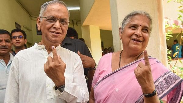 <div class="paragraphs"><p>Narayana Murthy and Sudha Murty</p></div>