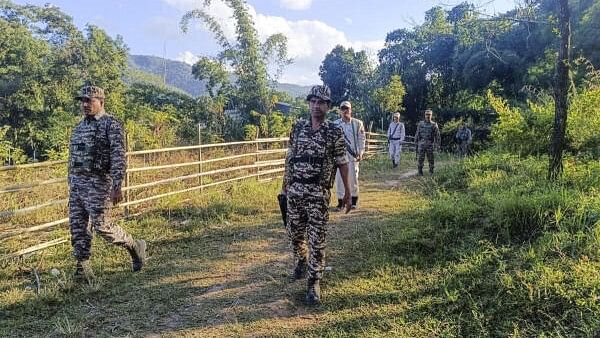 <div class="paragraphs"><p>Security personnel in Manipur</p></div>