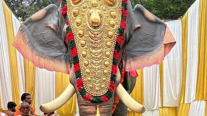 <div class="paragraphs"><p>PETA, in a statement, said that the mechanical elephant, named 'Vadakkumbad Sankaranarayanan' (in pic), was donated to the temple in recognition of its decision never to own or hire live elephants.</p></div>