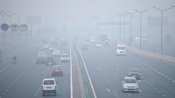 <div class="paragraphs"><p>Vehicles ply on NH-24 during smog, in New Delhi.</p></div>