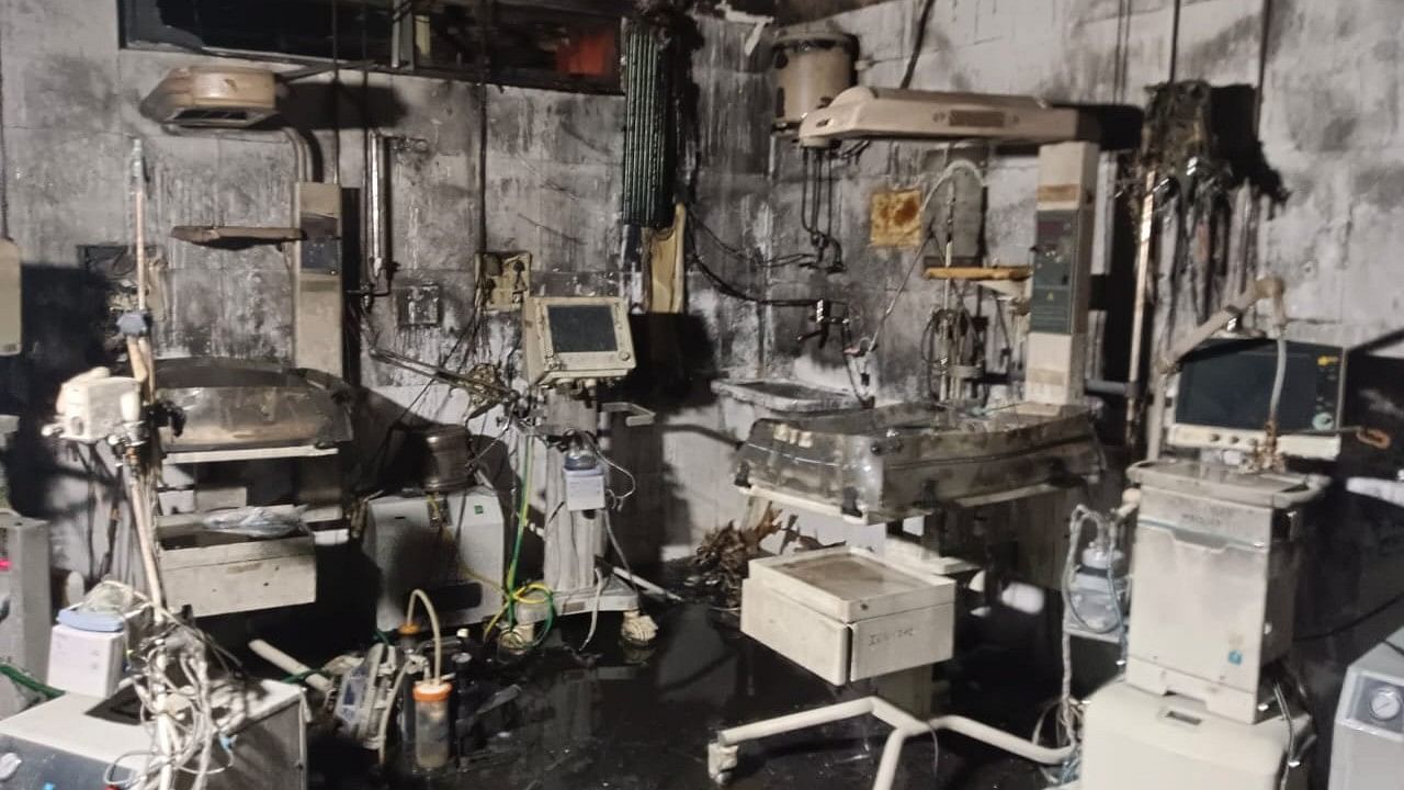 <div class="paragraphs"><p>Charred remains inside the Neonatal Intensive Care Unit (NICU) are seen after a fire at the Maharani Laxmi Bai Medical College, in Jhansi district, early Saturday, Nov. 16, 2024. </p></div>