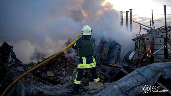 <div class="paragraphs"><p>A firefighter works at the site of a residential area damaged by a Russian missile strike, amid Russia's attack on Ukraine, in Odesa, Ukraine November 17, 2024. Press service of the State Emergency Service of Ukraine in Odesa region.</p></div>