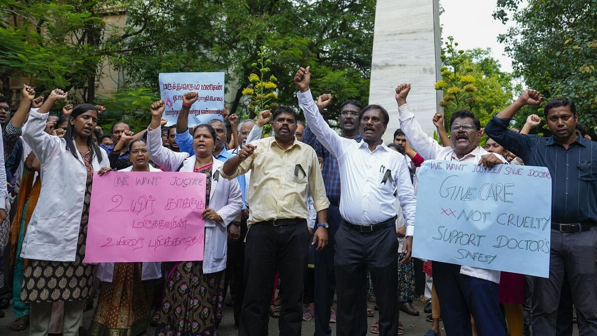 <div class="paragraphs"><p>Doctors protest in Chennai.</p></div>