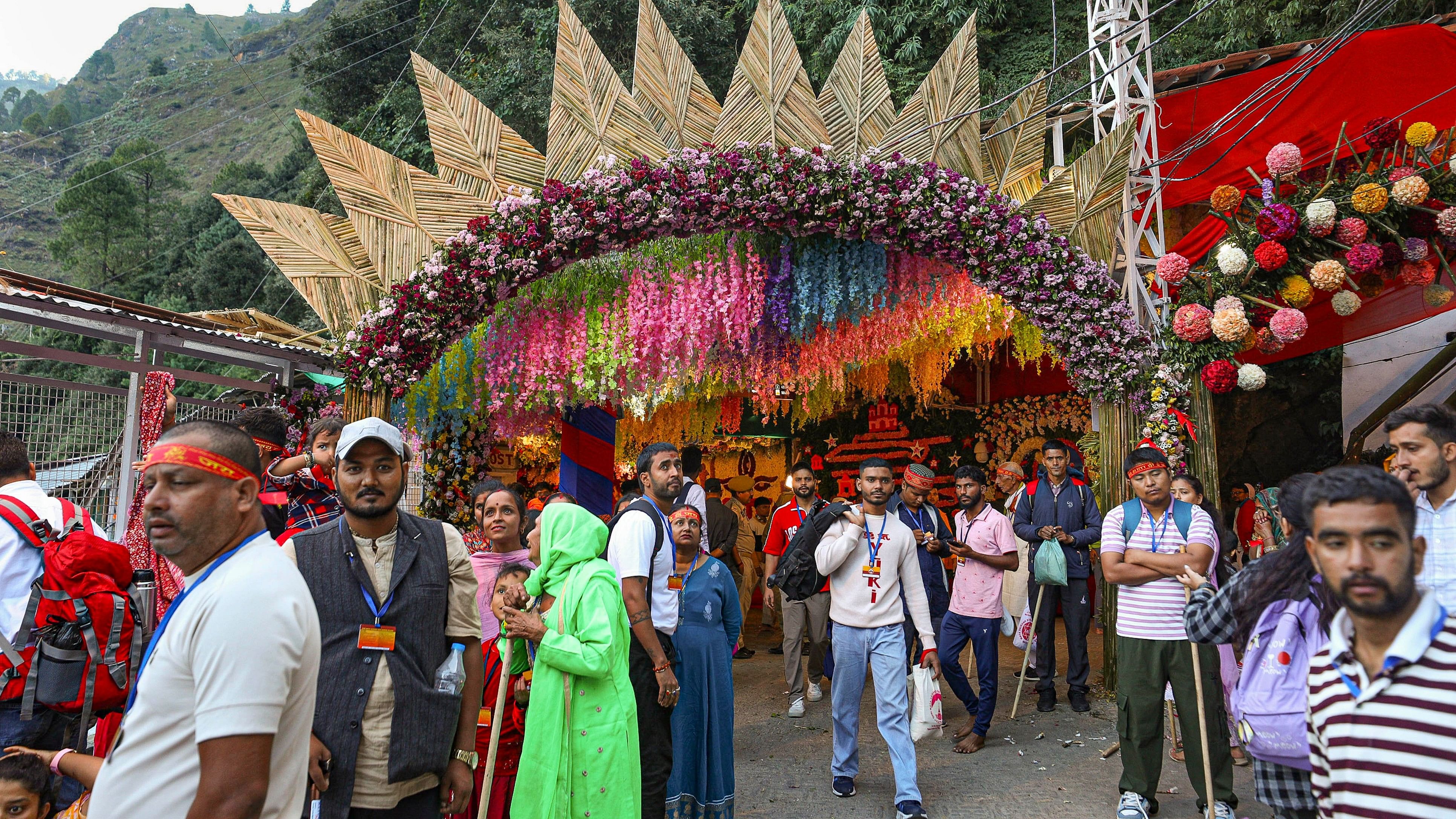 <div class="paragraphs"><p>Devotees arrive at the Mata Vaishno Devi shrine  in Reasi district.</p></div>