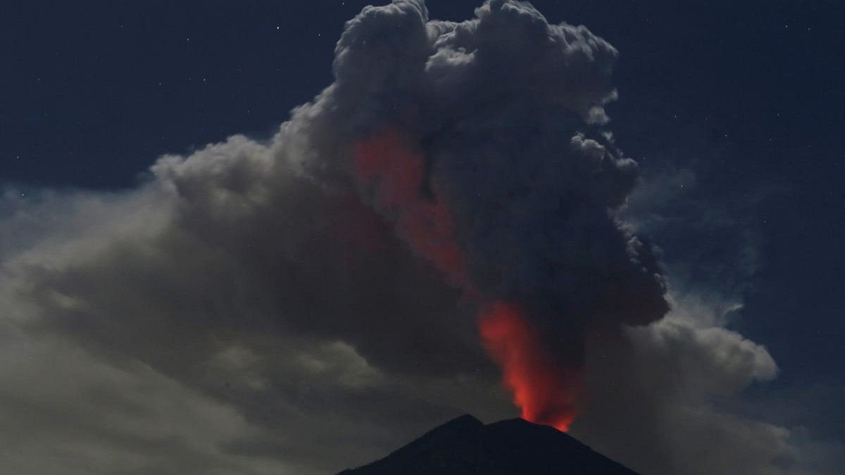 <div class="paragraphs"><p>Mount Agung volcano is seen spewing smoke and ash in Bali (Representative image)</p></div>