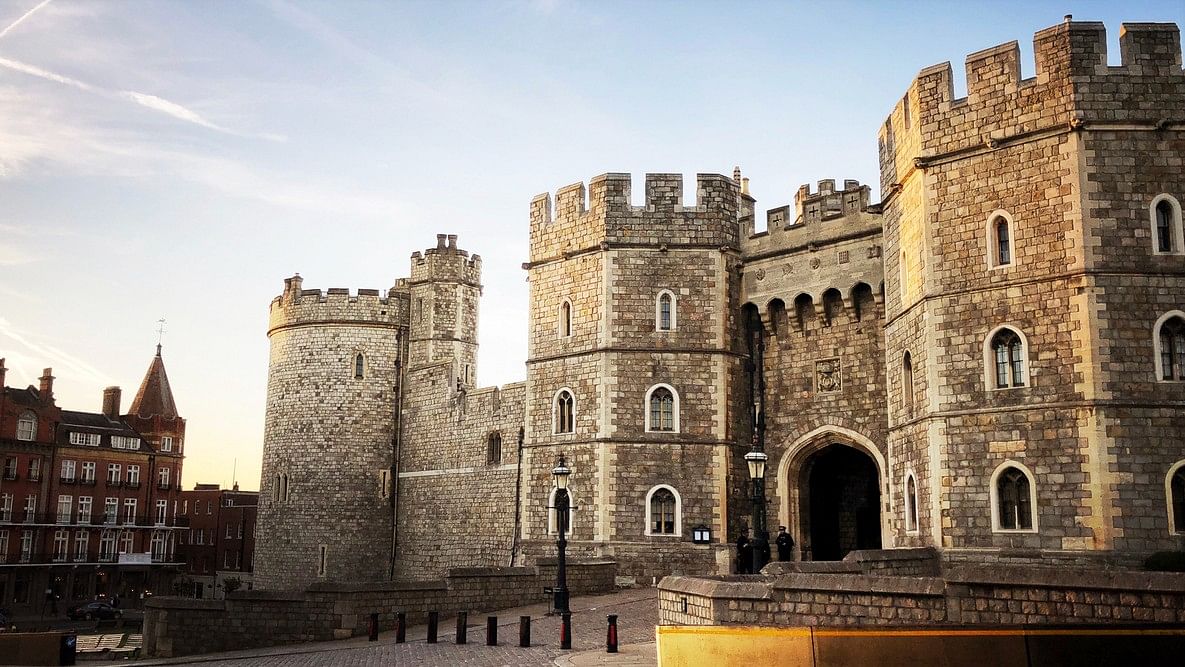 <div class="paragraphs"><p>Windsor Castle.</p></div>