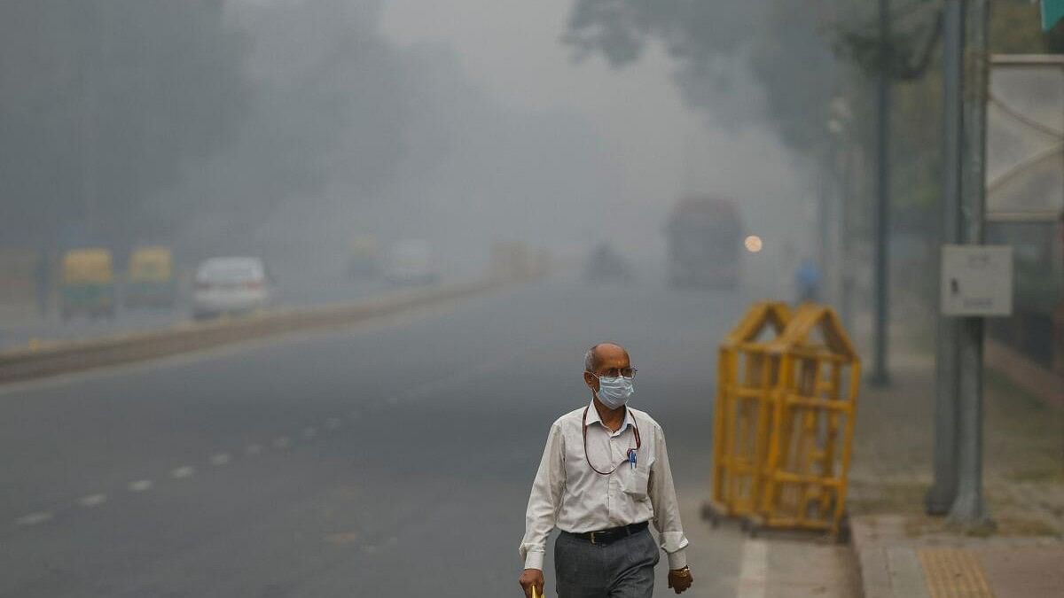 <div class="paragraphs"><p>Smog in Delhi.</p></div>