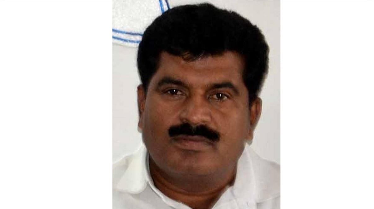 <div class="paragraphs"><p>Congress MLA H D Thammaiah.</p></div>