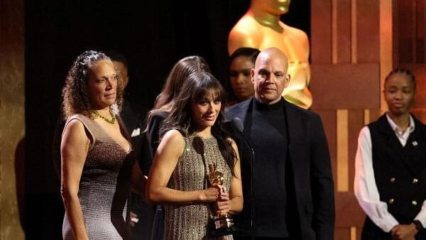 <div class="paragraphs"><p>Quincy Jones' daughter Rashida Jones speaks while accepting an honorary Oscar on behalf of her late father during the Academy of Motion Picture Arts and Sciences 15th Governors Awards at the Ray Dolby Ballroom in Los Angeles, California.&nbsp;</p></div>