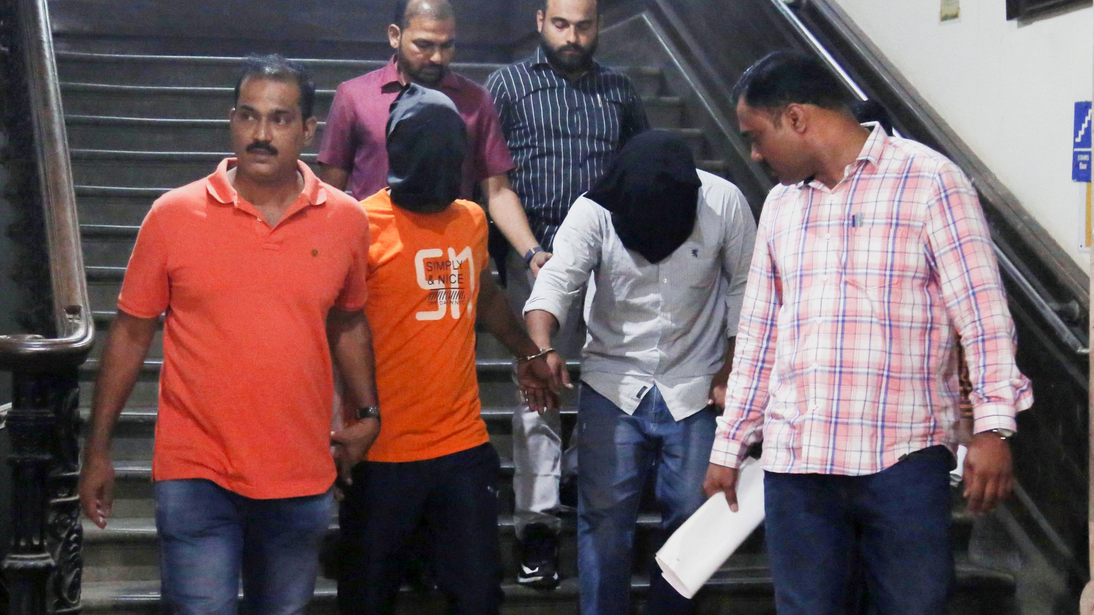 <div class="paragraphs"><p>Men arrested by Mumbai Crime Branch in the Baba Siddique murder case being taken to custody after they were produced before a court, in Mumbai.</p></div>