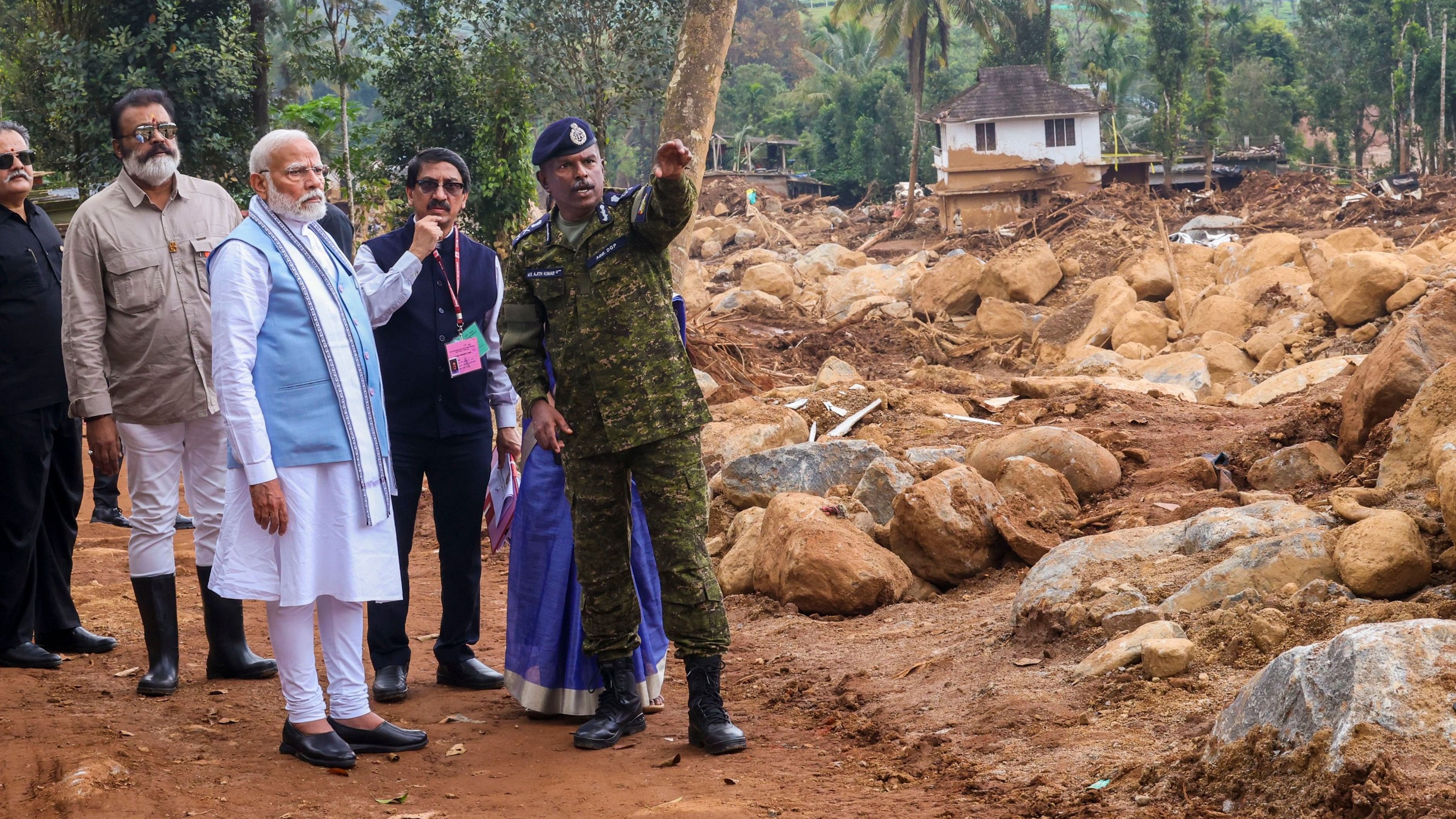 <div class="paragraphs"><p>Prime Minister Narendra Modi being briefed during an inspection of the landslide-affected areas, in Wayanad district.</p></div>