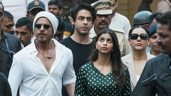 <div class="paragraphs"><p>Bollywood actor Shah Rukh Khan with wife Gauri Khan, daughter Suhana Khan and son Aryan Khan at a polling booth during the Maharashtra Assembly elections, in Mumbai, Wednesday, Nov. 20, 2024. </p></div>